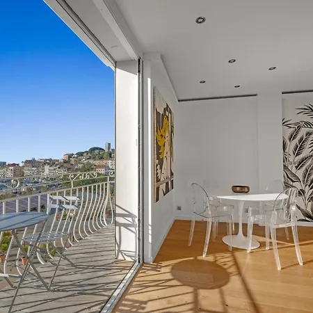 Apartment Ref 1926 - Center - Sea View For Rent *