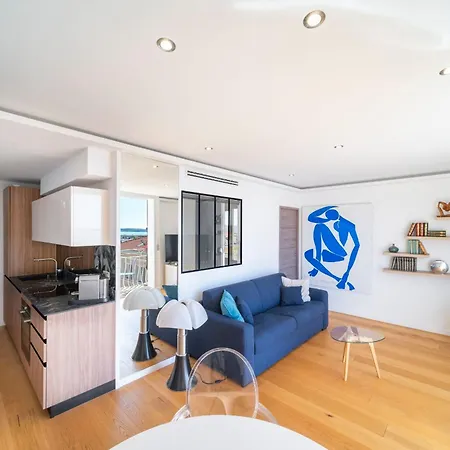 Apartment Ref 1926 - Center - Sea View For Rent Cannes